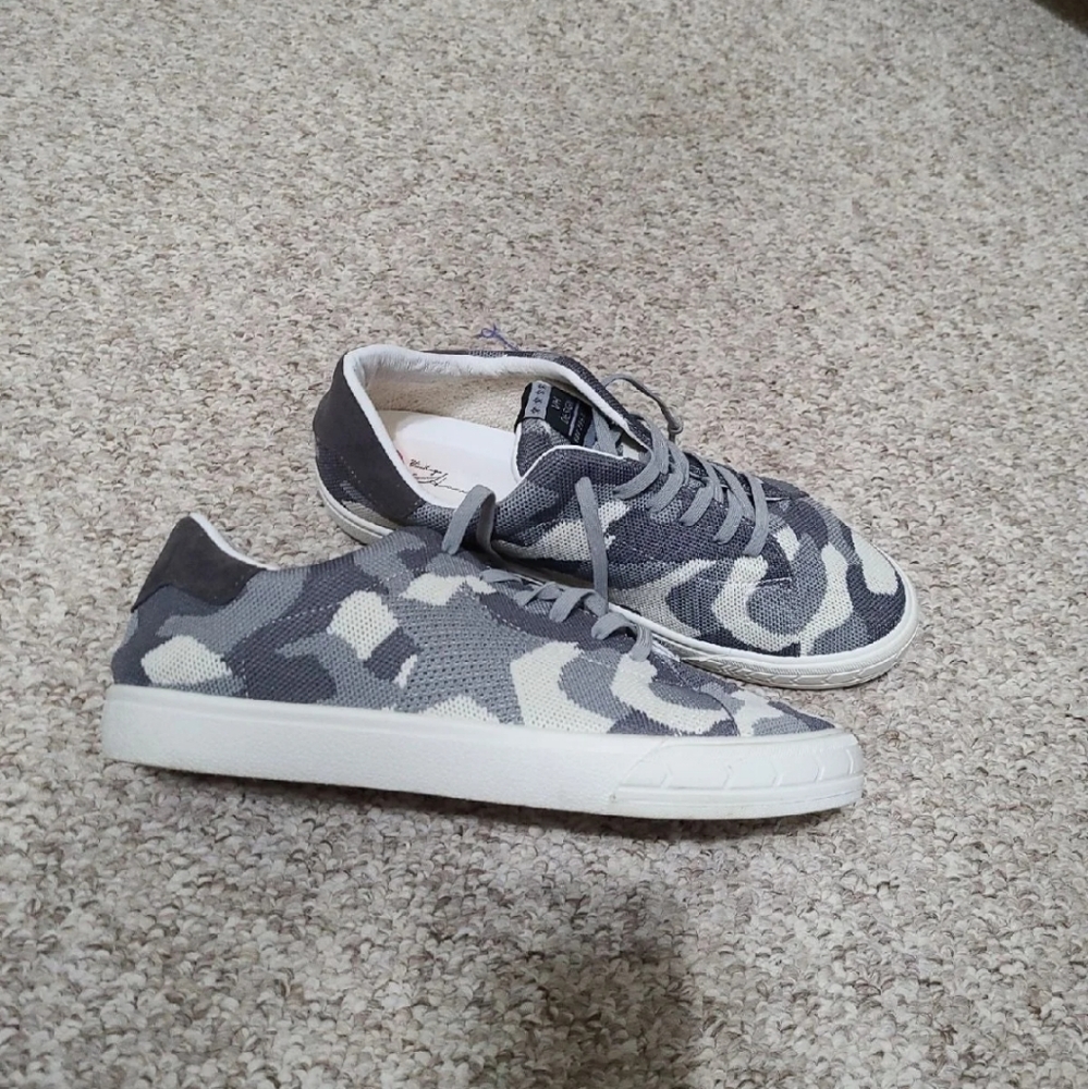 *sold xpost* Vintage Havana camo multi 10